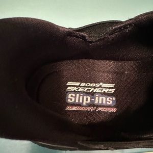 Sketcher slip in sneakers